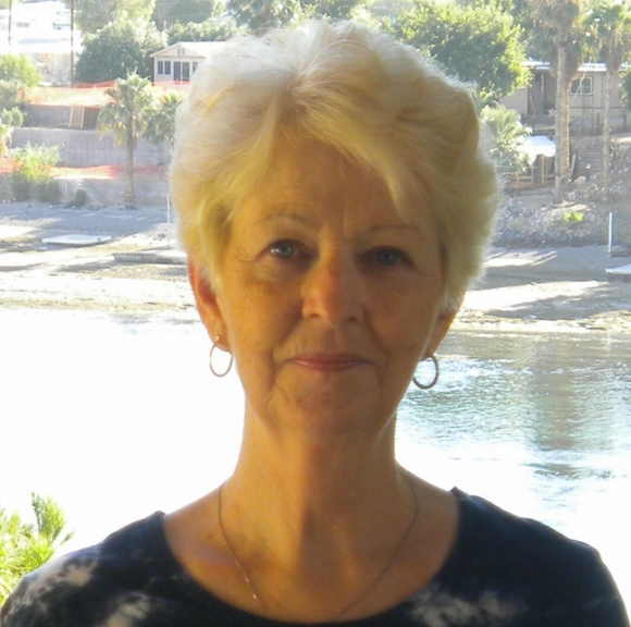 Meet your Posher, Sandy - Picture 1 of 1